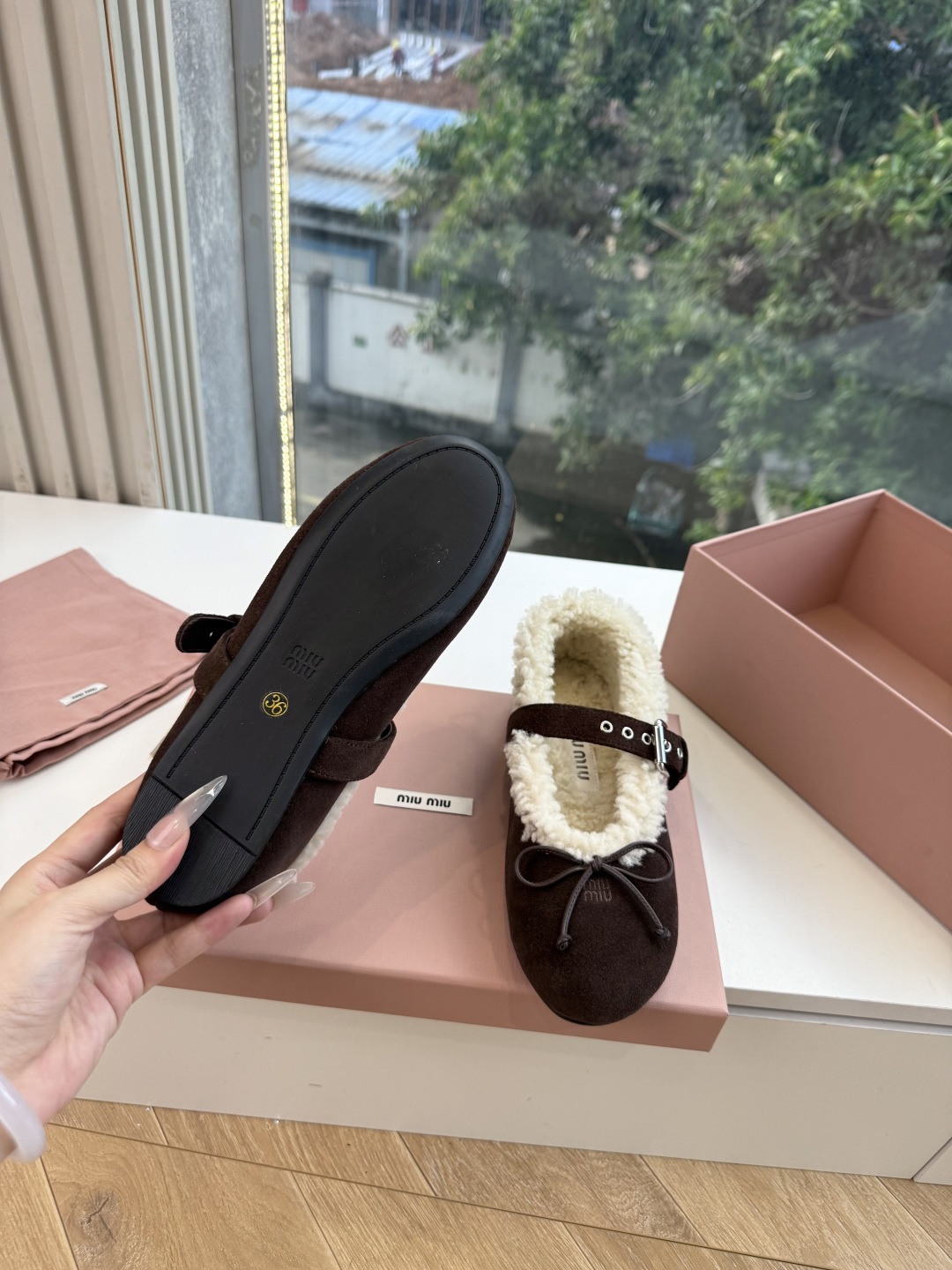 G顶级羊毛内里miumiu秋冬新款玛丽珍芭蕾舞鞋进口羊毛雪地靴棉鞋单鞋 简约造型，超轻原版开模鞋底，脚感妥妥满分 好穿好