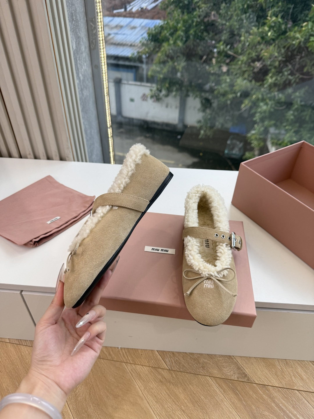 G顶级羊毛内里miumiu秋冬新款玛丽珍芭蕾舞鞋进口羊毛雪地靴棉鞋单鞋 简约造型，超轻原版开模鞋底，脚感妥妥满分 好穿好