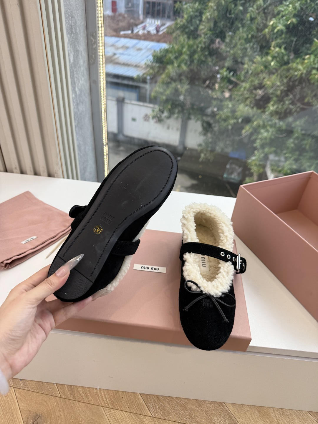 G顶级羊毛内里miumiu秋冬新款玛丽珍芭蕾舞鞋进口羊毛雪地靴棉鞋单鞋 简约造型，超轻原版开模鞋底，脚感妥妥满分 好穿好
