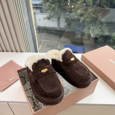 G021顶级羊毛内里miumiu新款穆勒鞋进口羊毛雪地靴棉鞋单鞋 简约造型,超轻原版开模鞋底,脚感妥妥满分 好穿好搭, G021顶级羊毛内里miumiu新款穆勒鞋进口羊毛雪地靴棉鞋单鞋 简约造型,超轻原版开模鞋底,脚感妥妥满分 好穿好搭,