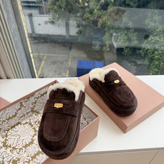 G021顶级羊毛内里miumiu新款穆勒鞋进口羊毛雪地靴棉鞋单鞋 简约造型,超轻原版开模鞋底,脚感妥妥满分 好穿好搭, G021顶级羊毛内里miumiu新款穆勒鞋进口羊毛雪地靴棉鞋单鞋 简约造型,超轻原版开模鞋底,脚感妥妥满分 好穿好搭,