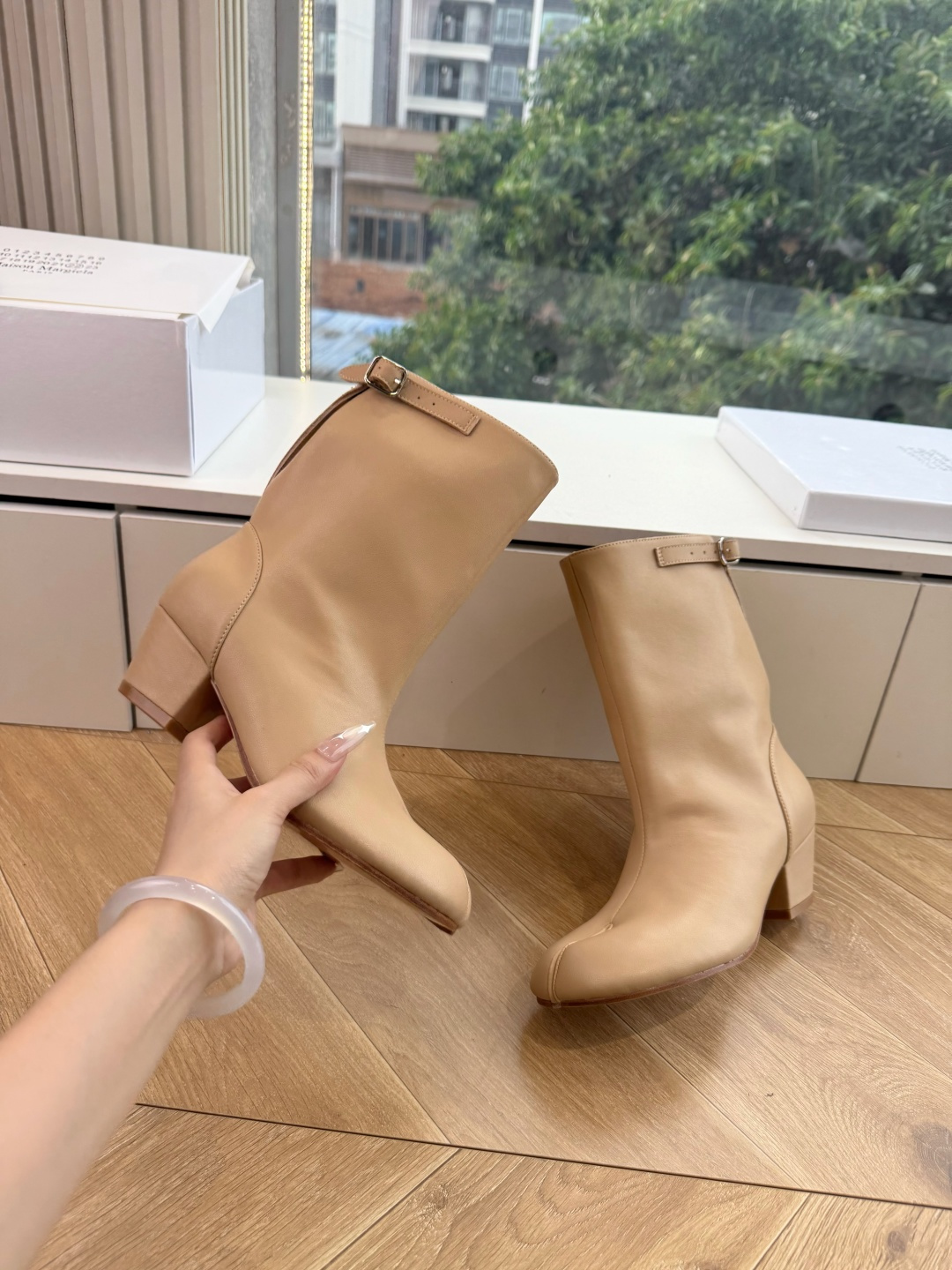 G012 MaisonMargiela | 把 Tabi短靴焊在脚上秋冬时节永远可以相信短靴，风度温度兼具，稳稳拿捏住时