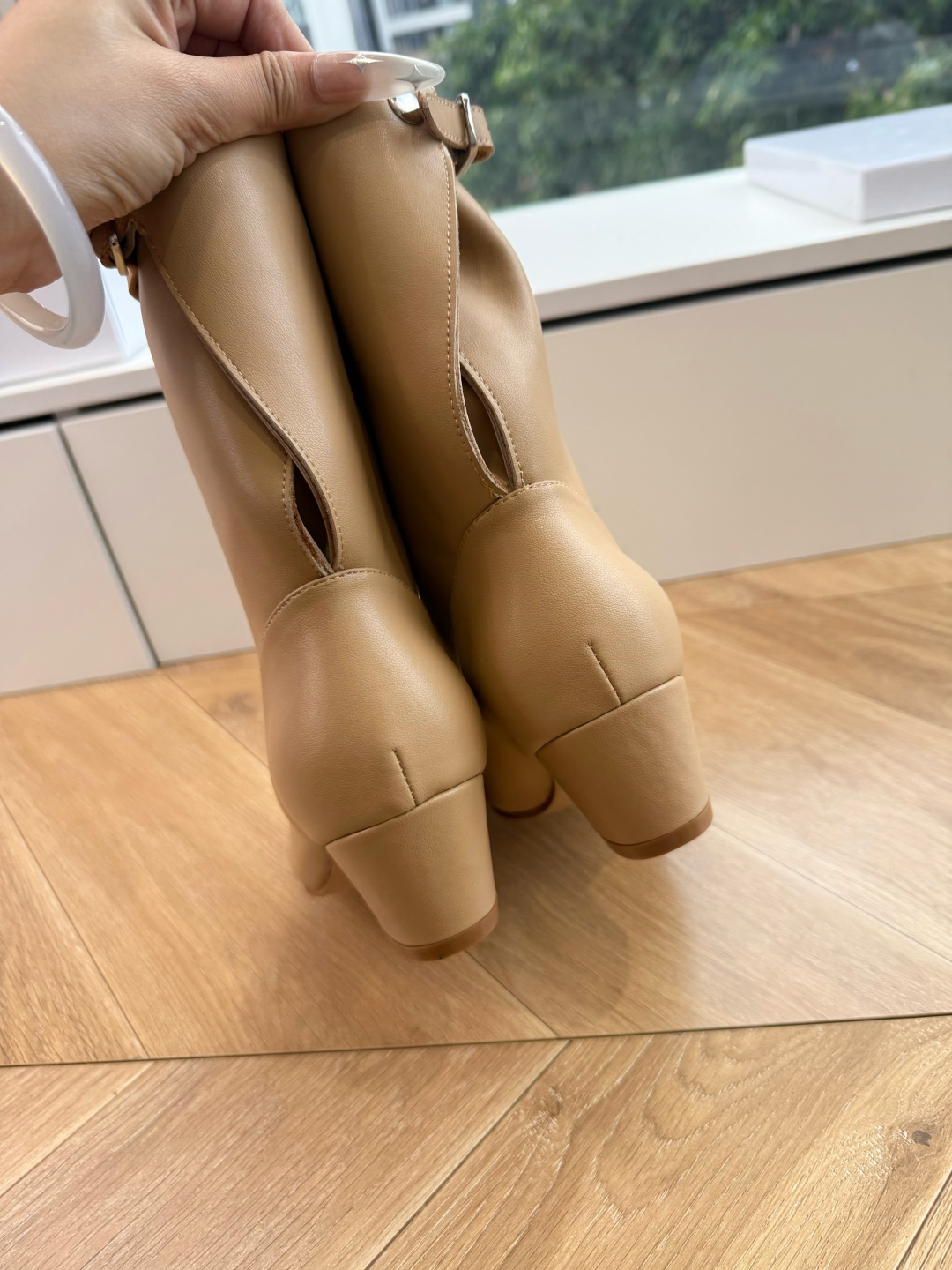 G012 MaisonMargiela | 把 Tabi短靴焊在脚上秋冬时节永远可以相信短靴，风度温度兼具，稳稳拿捏住时