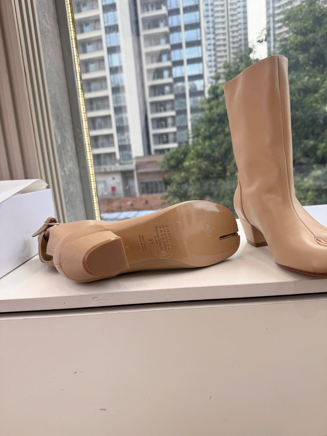 G012 MaisonMargiela | 把 Tabi短靴焊在脚上秋冬时节永远可以相信短靴，风度温度兼具，稳稳拿捏住时