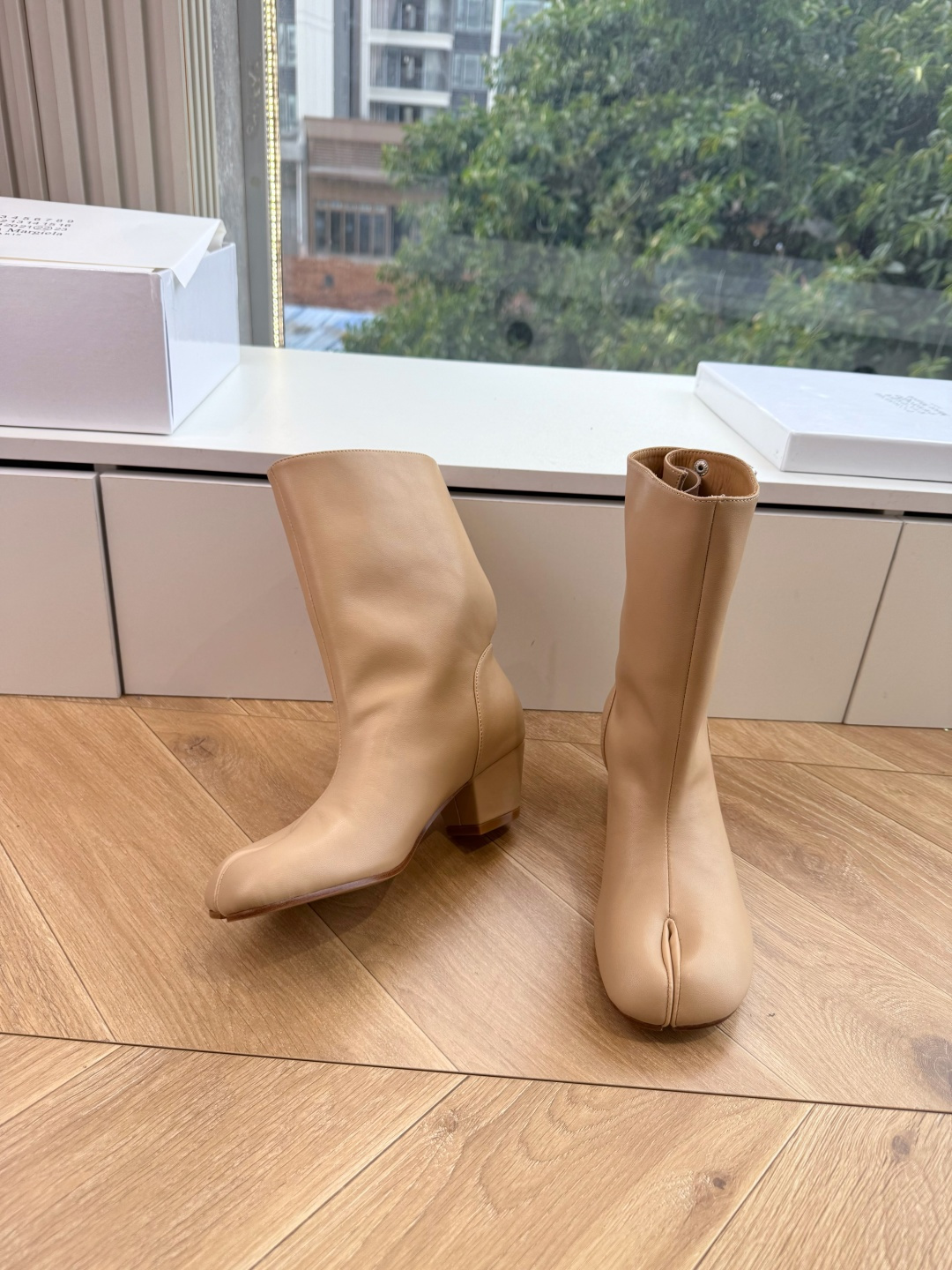G012 MaisonMargiela | 把 Tabi短靴焊在脚上秋冬时节永远可以相信短靴，风度温度兼具，稳稳拿捏住时