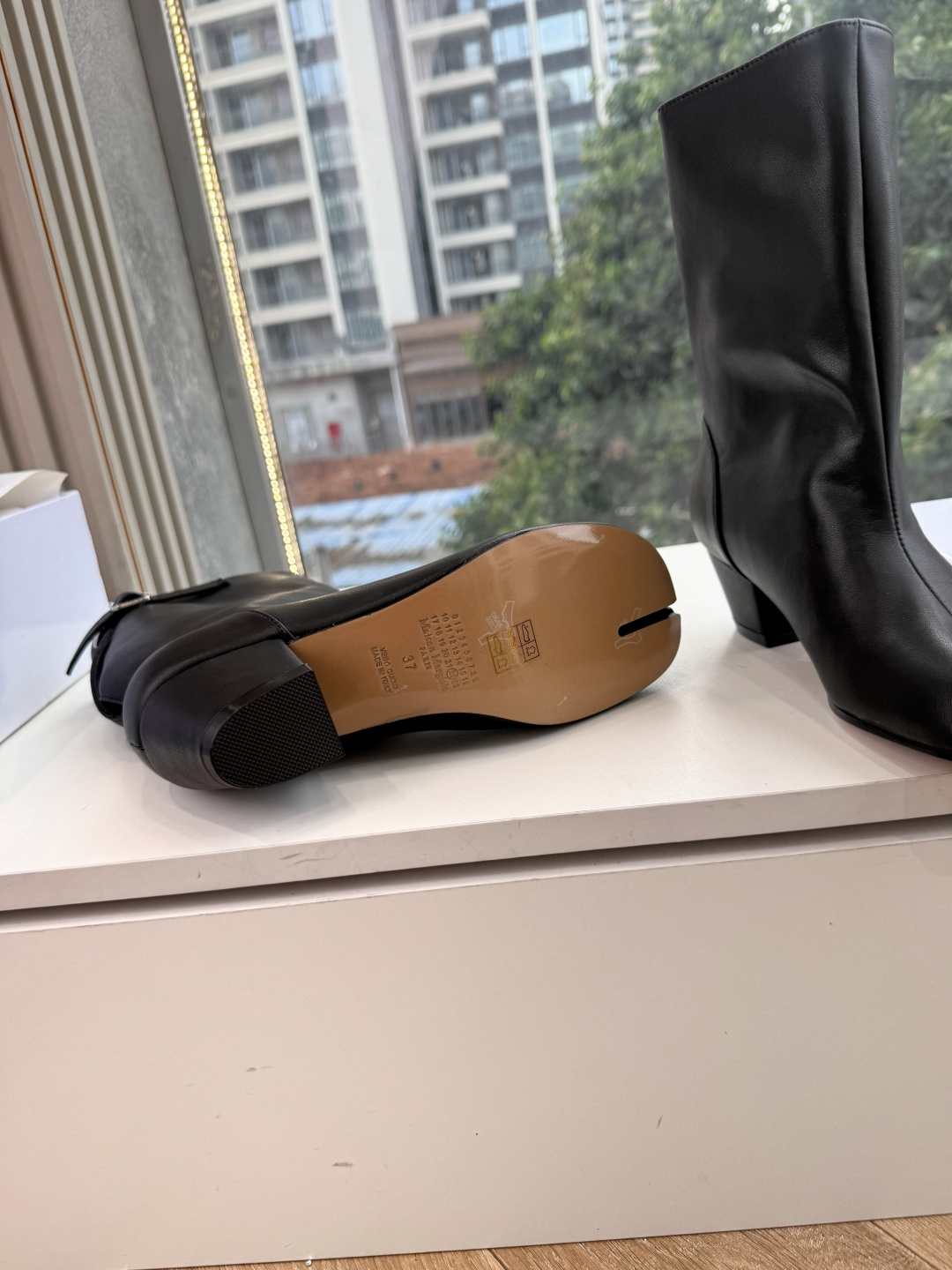 G012 MaisonMargiela | 把 Tabi短靴焊在脚上秋冬时节永远可以相信短靴，风度温度兼具，稳稳拿捏住时