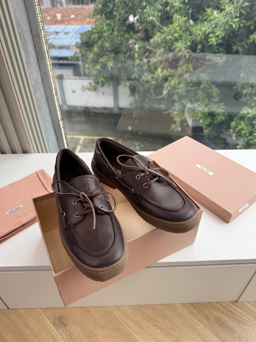 G261独家首发MIUMIU*缪缪厚底新款英伦风系带乐福鞋 🤩怎么穿都好看今夏时髦精最爱 看起来不怎么舒服 上脚超级舒服