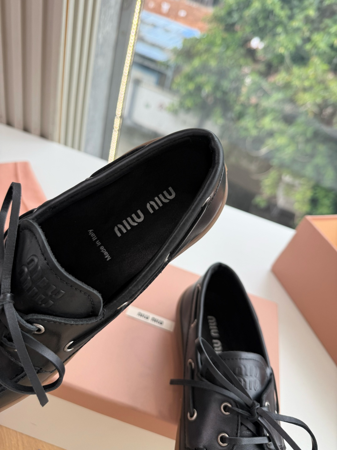 G261独家首发MIUMIU*缪缪厚底新款英伦风系带乐福鞋 🤩怎么穿都好看今夏时髦精最爱 看起来不怎么舒服 上脚超级舒服