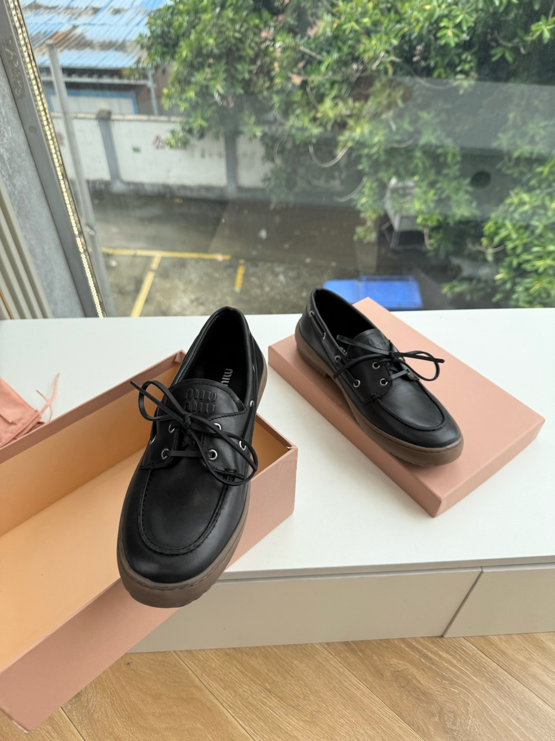 G261独家首发MIUMIU*缪缪厚底新款英伦风系带乐福鞋 🤩怎么穿都好看今夏时髦精最爱 看起来不怎么舒服 上脚超级舒服