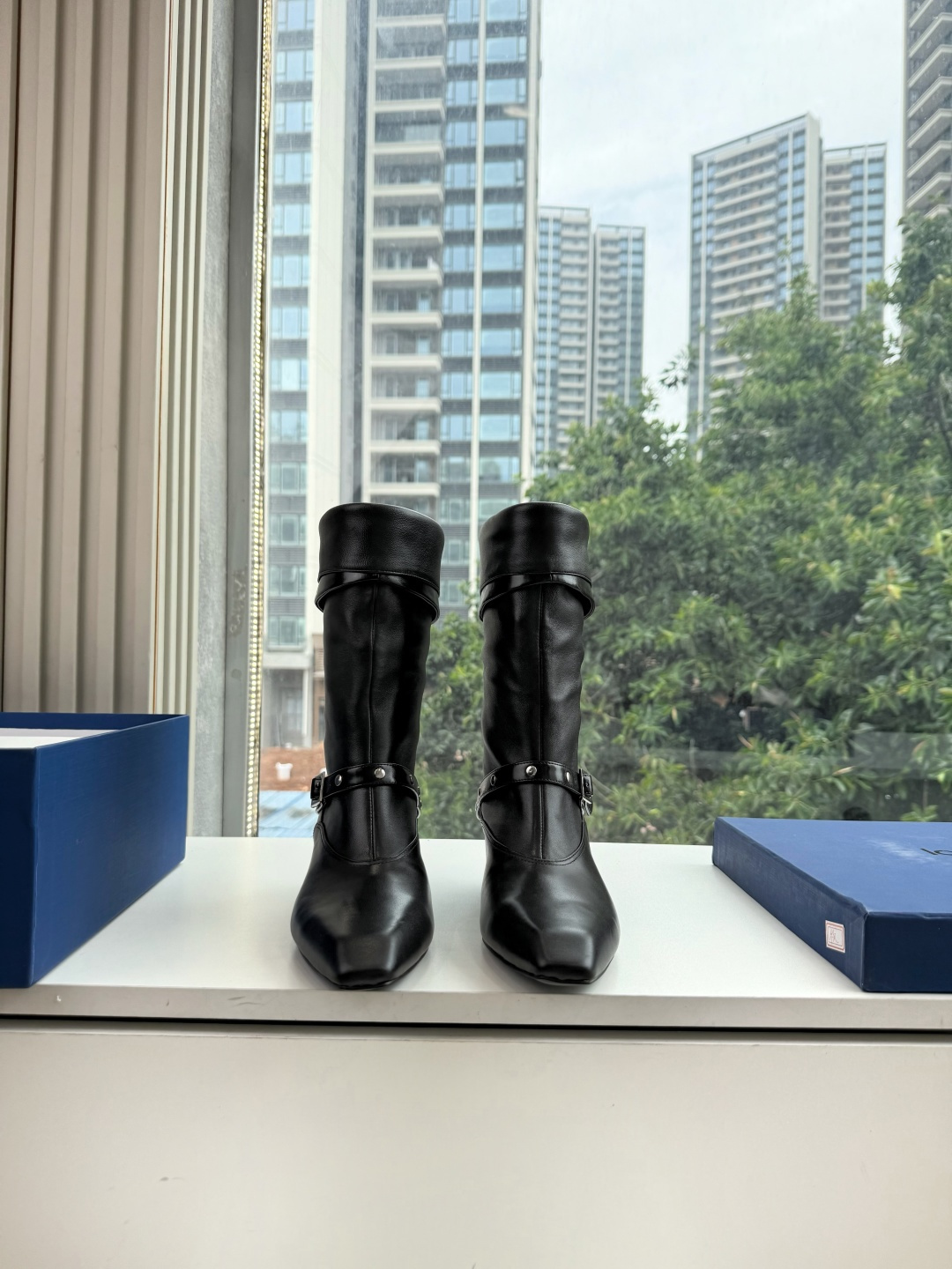 G213😃所见即所得SW秋冬靴系列！Stuart Weitzman 骑士靴平底切尔西短靴渠道好货势不可挡，搭配我们的RI