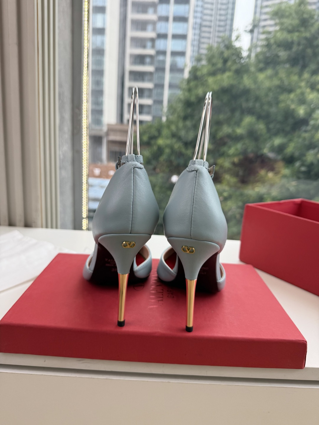 G289 VALENTINO华伦天奴凉鞋经典凉鞋春夏VLOGO SIGNATURE鞋型线条流畅.版型超赞上脚舒适.增高.