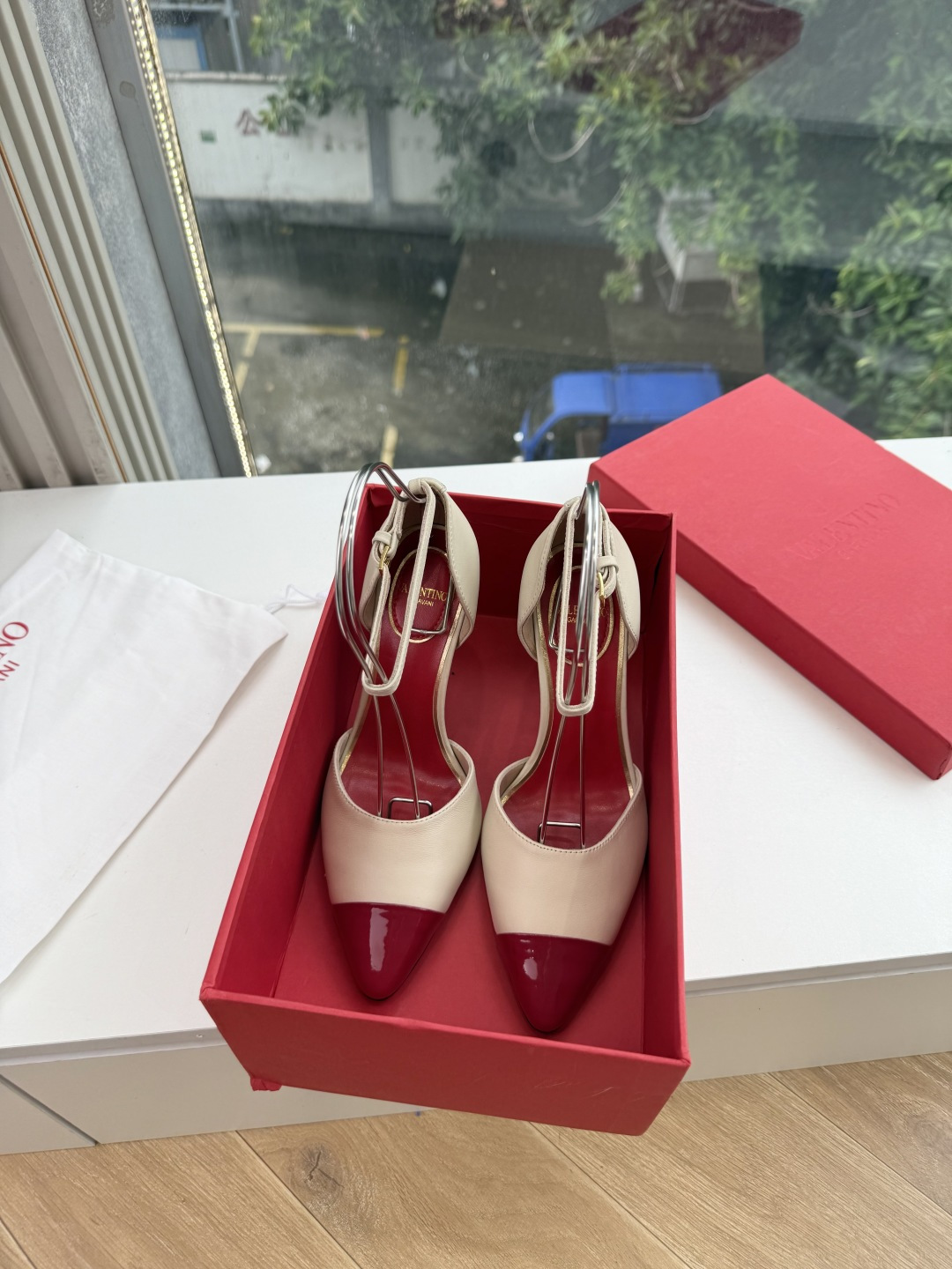 G289 VALENTINO华伦天奴凉鞋经典凉鞋春夏VLOGO SIGNATURE鞋型线条流畅.版型超赞上脚舒适.增高.