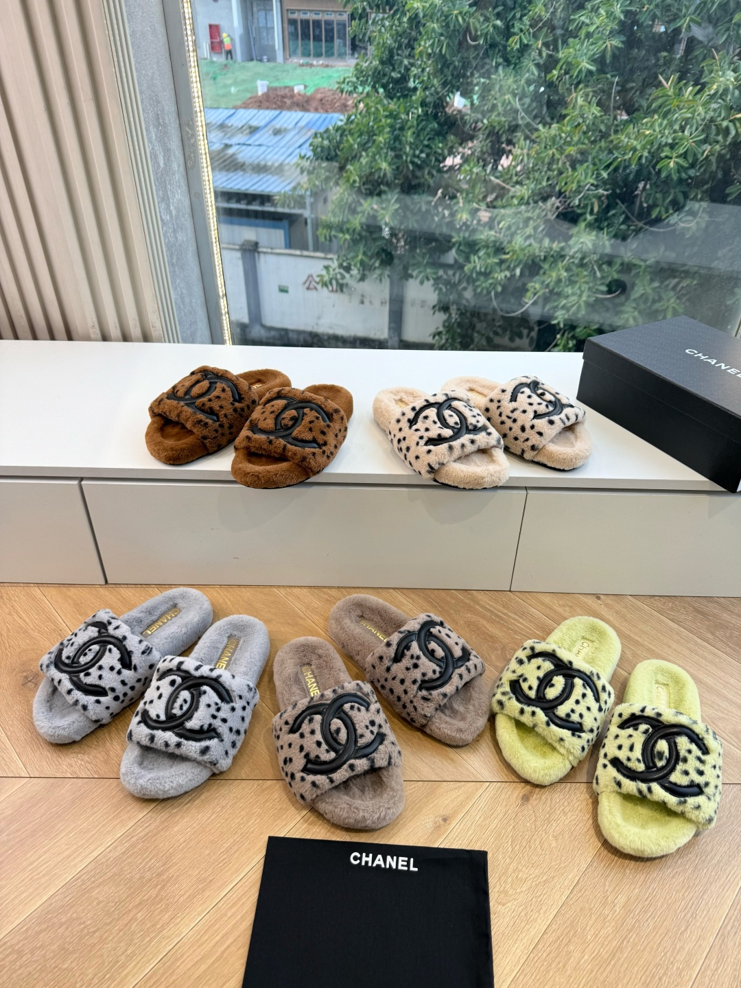 G021高版CHANE*小香奈儿爆品蝴妥妥的自留款！！比经典款Slingback舒服太多啦！每个颜色上脚都很显白 首选金
