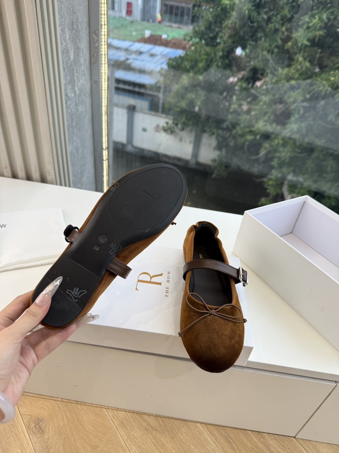 G679所见即所得The ro*2026新款平底很少会看到一款会做到这么精细、而且对脚的包容性特别强，把脚型修饰得妥妥的