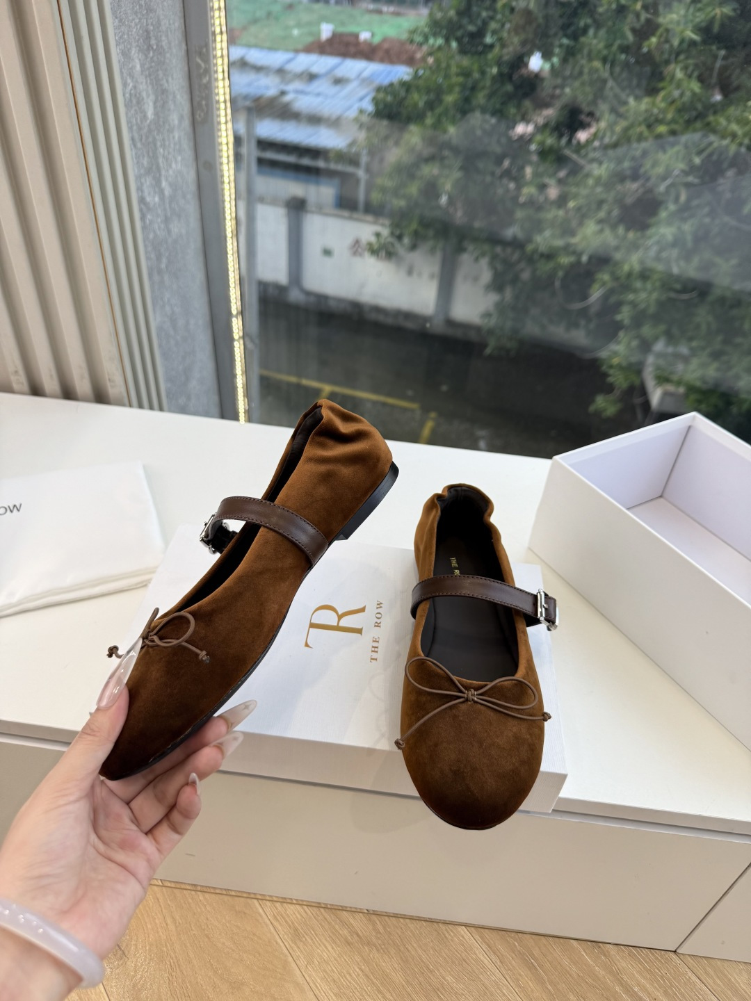 G679所见即所得The ro*2026新款平底很少会看到一款会做到这么精细、而且对脚的包容性特别强，把脚型修饰得妥妥的