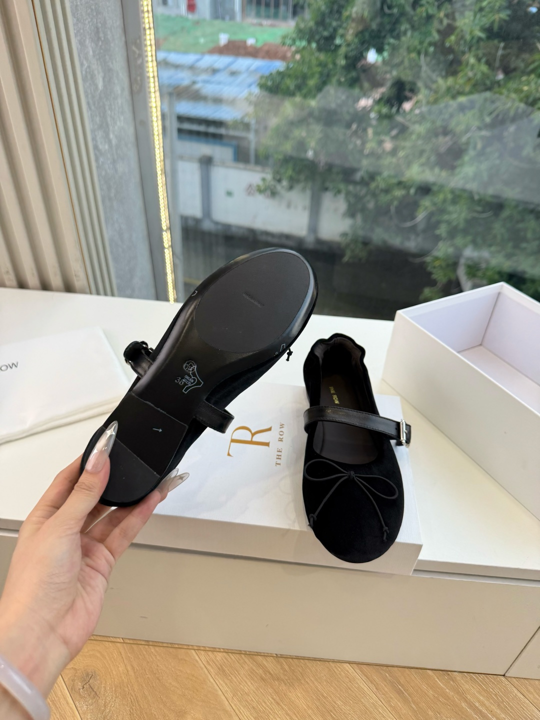 G679所见即所得The ro*2026新款平底很少会看到一款会做到这么精细、而且对脚的包容性特别强,把脚型修饰得妥妥的 G679所见即所得The ro*2026新款平底很少会看到一款会做到这么精细、而且对脚的包容性特别强,把脚型修饰得妥妥的