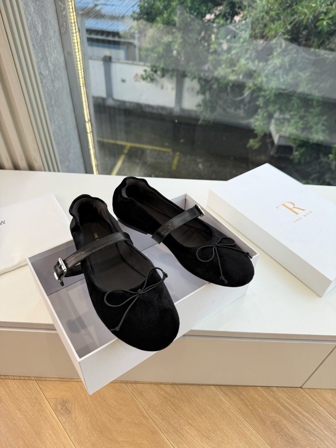 G679所见即所得The ro*2026新款平底很少会看到一款会做到这么精细、而且对脚的包容性特别强,把脚型修饰得妥妥的 G679所见即所得The ro*2026新款平底很少会看到一款会做到这么精细、而且对脚的包容性特别强,把脚型修饰得妥妥的
