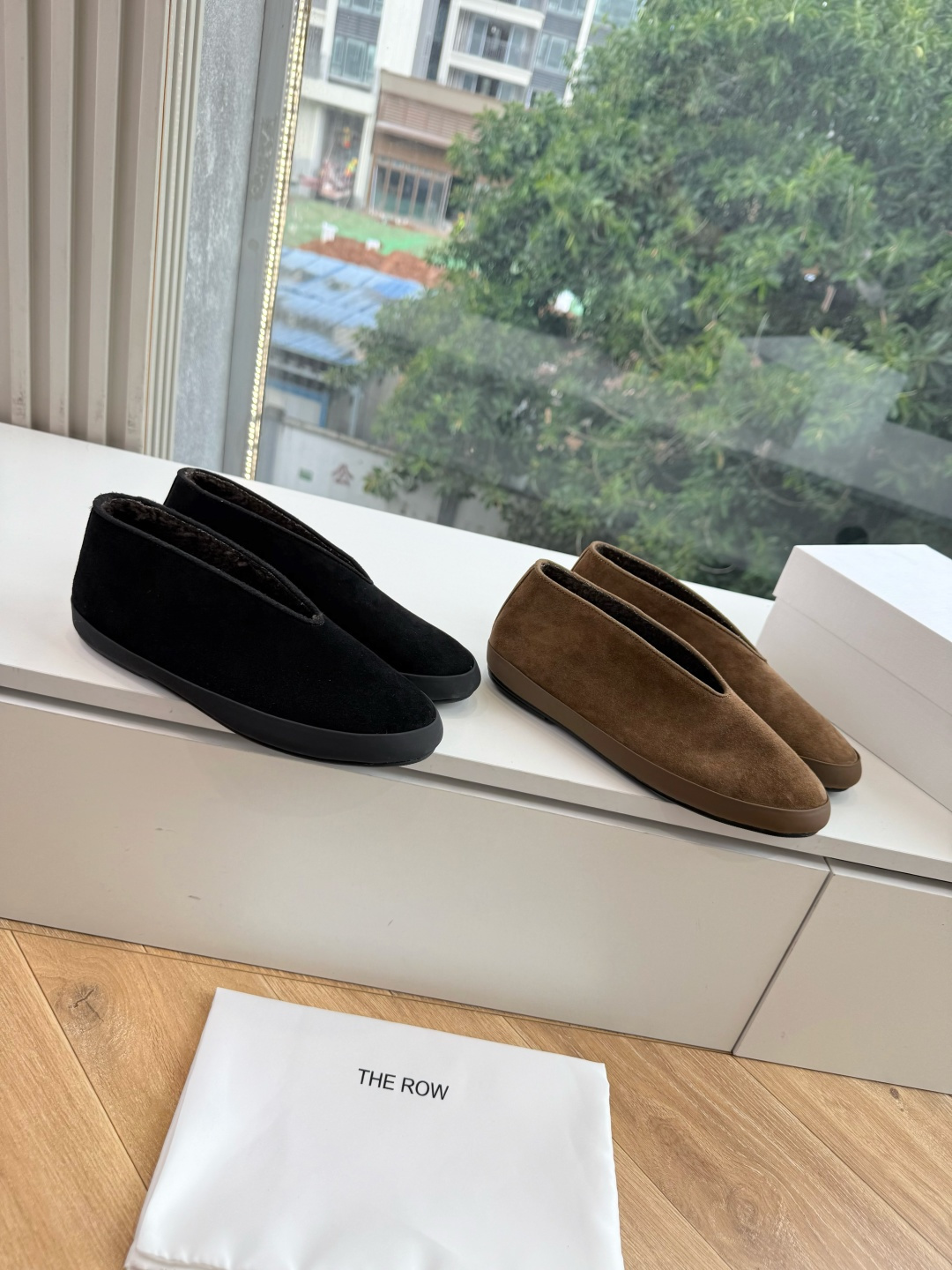 G679所见即所得The ro*2026新款平底切尔西短靴很少会看到一款会做到这么精细、而且对脚的包容性特别强，把脚型修