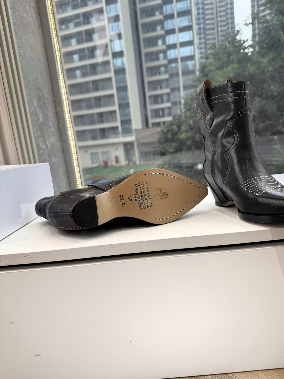 G012代购级别 Maison Margiel*马吉拉•分趾褶皱粗跟西部牛仔靴 太棒了的版本 非常不好做！马吉拉分趾靴又