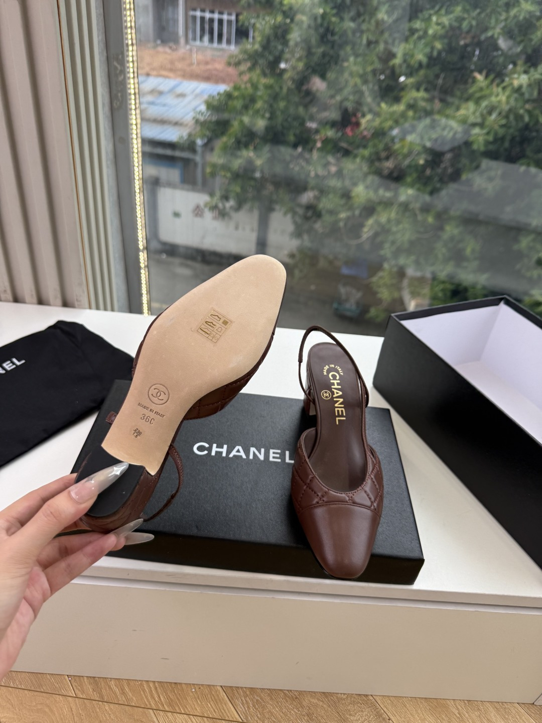 G233所见即所得代购级CHANE*2026小香奈儿爆品玛丽珍包头单鞋凉鞋 妥妥的自留款！！比经典款Slingback舒