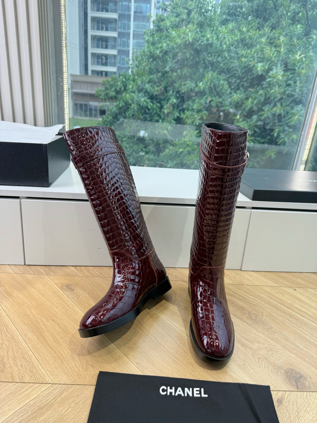 G238😀代购级别CHANEL 香奈儿*小香秋冬新款裤靴骑士靴库靴这款骑士靴真的是帅气时尚的代表，靴筒Chanel字母点