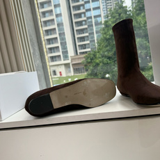 G679所见即所得The ro*2026新款平底切尔西短靴很少会看到一款会做到这么精细、而且对脚的包容性特别强,把脚型修 G679所见即所得The ro*2026新款平底切尔西短靴很少会看到一款会做到这么精细、而且对脚的包容性特别强,把脚型修
