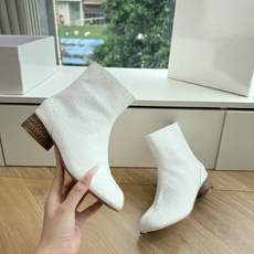 G077顶级品质Maison Margiel秋冬新款tabi分趾靴切尔西短靴 tabi分趾靴mm6夹趾鞋马吉拉分趾靴,牛 G077顶级品质Maison Margiel秋冬新款tabi分趾靴切尔西短靴 tabi分趾靴mm6夹趾鞋马吉拉分趾靴,牛