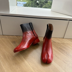 G077顶级品质Maison Margiel秋冬新款tabi分趾靴切尔西短靴 tabi分趾靴mm6夹趾鞋马吉拉分趾靴,牛 G077顶级品质Maison Margiel秋冬新款tabi分趾靴切尔西短靴 tabi分趾靴mm6夹趾鞋马吉拉分趾靴,牛