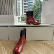 G077顶级品质Maison Margiel秋冬新款tabi分趾靴切尔西短靴 tabi分趾靴mm6夹趾鞋马吉拉分趾靴,牛 G077顶级品质Maison Margiel秋冬新款tabi分趾靴切尔西短靴 tabi分趾靴mm6夹趾鞋马吉拉分趾靴,牛