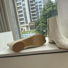 G077顶级品质Maison Margiel秋冬新款tabi分趾靴切尔西短靴 tabi分趾靴mm6夹趾鞋马吉拉分趾靴,牛 G077顶级品质Maison Margiel秋冬新款tabi分趾靴切尔西短靴 tabi分趾靴mm6夹趾鞋马吉拉分趾靴,牛