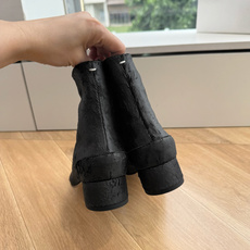 G077顶级品质Maison Margiel秋冬新款tabi分趾靴切尔西短靴 tabi分趾靴mm6夹趾鞋马吉拉分趾靴,牛 G077顶级品质Maison Margiel秋冬新款tabi分趾靴切尔西短靴 tabi分趾靴mm6夹趾鞋马吉拉分趾靴,牛