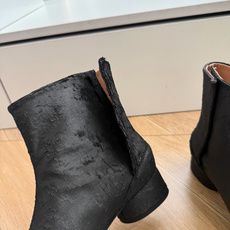 G077顶级品质Maison Margiel秋冬新款tabi分趾靴切尔西短靴 tabi分趾靴mm6夹趾鞋马吉拉分趾靴,牛 G077顶级品质Maison Margiel秋冬新款tabi分趾靴切尔西短靴 tabi分趾靴mm6夹趾鞋马吉拉分趾靴,牛
