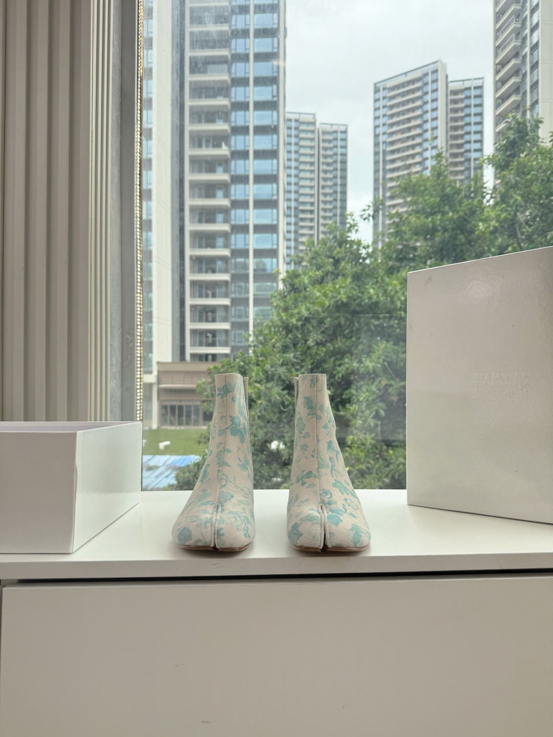 G077顶级品质Maison Margiel秋冬新款tabi分趾靴切尔西短靴 tabi分趾靴mm6夹趾鞋马吉拉分趾靴，牛