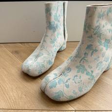 G077顶级品质Maison Margiel秋冬新款tabi分趾靴切尔西短靴 tabi分趾靴mm6夹趾鞋马吉拉分趾靴,牛 G077顶级品质Maison Margiel秋冬新款tabi分趾靴切尔西短靴 tabi分趾靴mm6夹趾鞋马吉拉分趾靴,牛