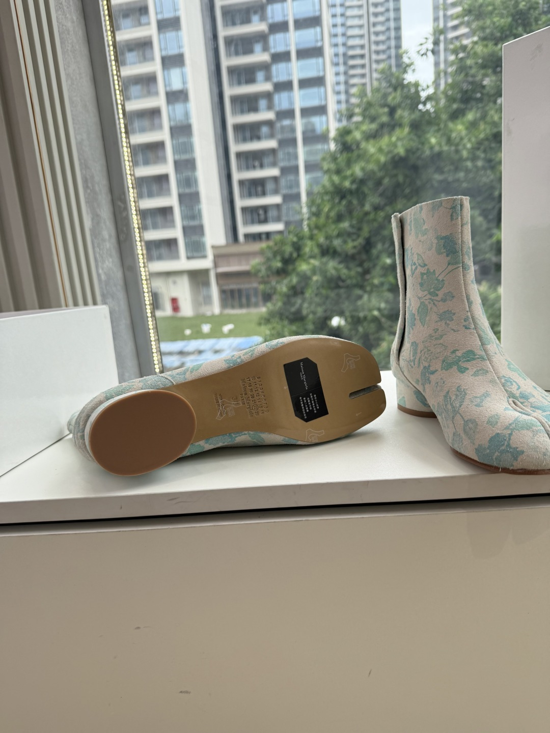 G077顶级品质Maison Margiel秋冬新款tabi分趾靴切尔西短靴 tabi分趾靴mm6夹趾鞋马吉拉分趾靴,牛 G077顶级品质Maison Margiel秋冬新款tabi分趾靴切尔西短靴 tabi分趾靴mm6夹趾鞋马吉拉分趾靴,牛