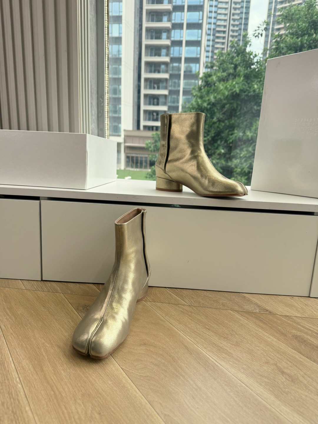G077顶级品质Maison Margiel秋冬新款tabi分趾靴切尔西短靴 tabi分趾靴mm6夹趾鞋马吉拉分趾靴，牛
