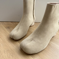 G077顶级品质Maison Margiel秋冬新款tabi分趾靴切尔西短靴 tabi分趾靴mm6夹趾鞋马吉拉分趾靴,牛 G077顶级品质Maison Margiel秋冬新款tabi分趾靴切尔西短靴 tabi分趾靴mm6夹趾鞋马吉拉分趾靴,牛
