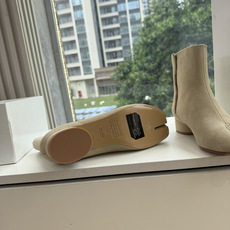 G077顶级品质Maison Margiel秋冬新款tabi分趾靴切尔西短靴 tabi分趾靴mm6夹趾鞋马吉拉分趾靴,牛 G077顶级品质Maison Margiel秋冬新款tabi分趾靴切尔西短靴 tabi分趾靴mm6夹趾鞋马吉拉分趾靴,牛