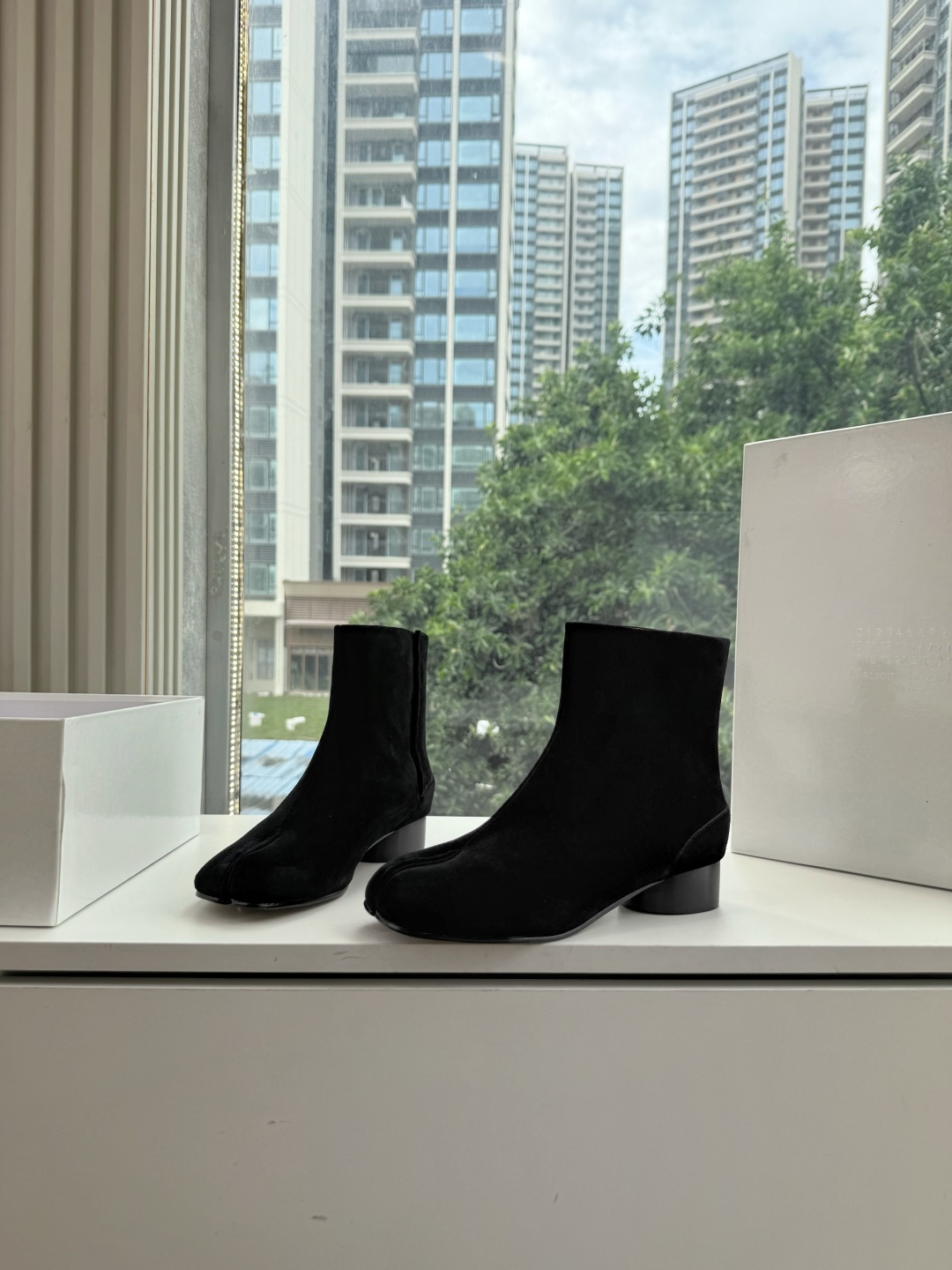 G077顶级品质Maison Margiel秋冬新款tabi分趾靴切尔西短靴 tabi分趾靴mm6夹趾鞋马吉拉分趾靴,牛 G077顶级品质Maison Margiel秋冬新款tabi分趾靴切尔西短靴 tabi分趾靴mm6夹趾鞋马吉拉分趾靴,牛