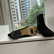 G077顶级品质Maison Margiel秋冬新款tabi分趾靴切尔西短靴 tabi分趾靴mm6夹趾鞋马吉拉分趾靴,牛 G077顶级品质Maison Margiel秋冬新款tabi分趾靴切尔西短靴 tabi分趾靴mm6夹趾鞋马吉拉分趾靴,牛