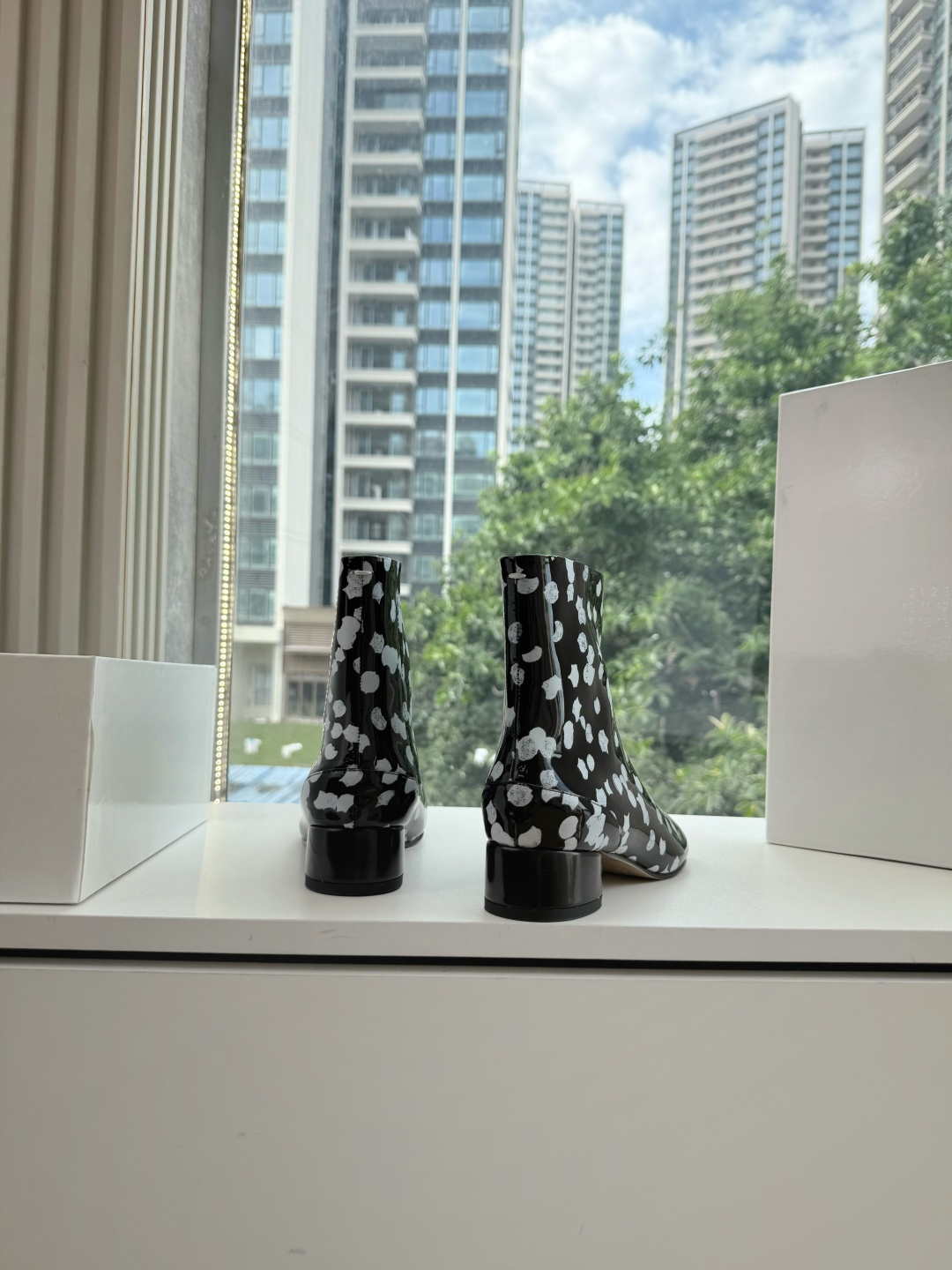 G077顶级品质Maison Margiel秋冬新款tabi分趾靴切尔西短靴 tabi分趾靴mm6夹趾鞋马吉拉分趾靴,牛 G077顶级品质Maison Margiel秋冬新款tabi分趾靴切尔西短靴 tabi分趾靴mm6夹趾鞋马吉拉分趾靴,牛