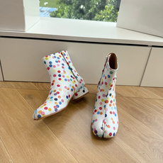 G077顶级品质Maison Margiel秋冬新款tabi分趾靴切尔西短靴 tabi分趾靴mm6夹趾鞋马吉拉分趾靴,牛 G077顶级品质Maison Margiel秋冬新款tabi分趾靴切尔西短靴 tabi分趾靴mm6夹趾鞋马吉拉分趾靴,牛