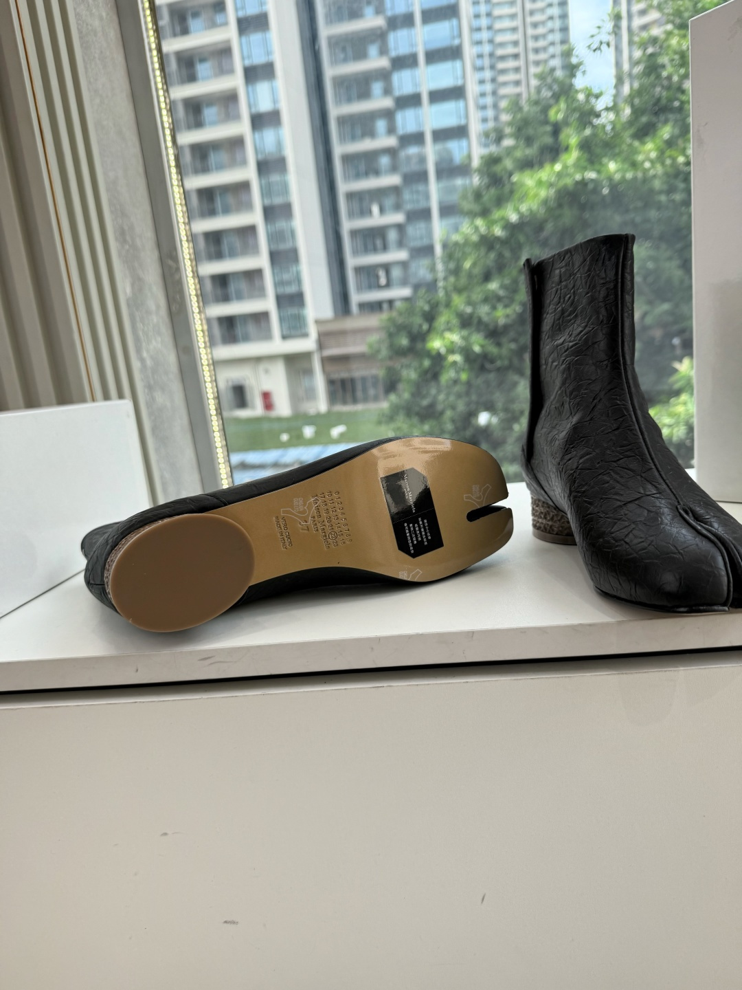 G077顶级品质Maison Margiel秋冬新款tabi分趾靴切尔西短靴 tabi分趾靴mm6夹趾鞋马吉拉分趾靴,牛 G077顶级品质Maison Margiel秋冬新款tabi分趾靴切尔西短靴 tabi分趾靴mm6夹趾鞋马吉拉分趾靴,牛