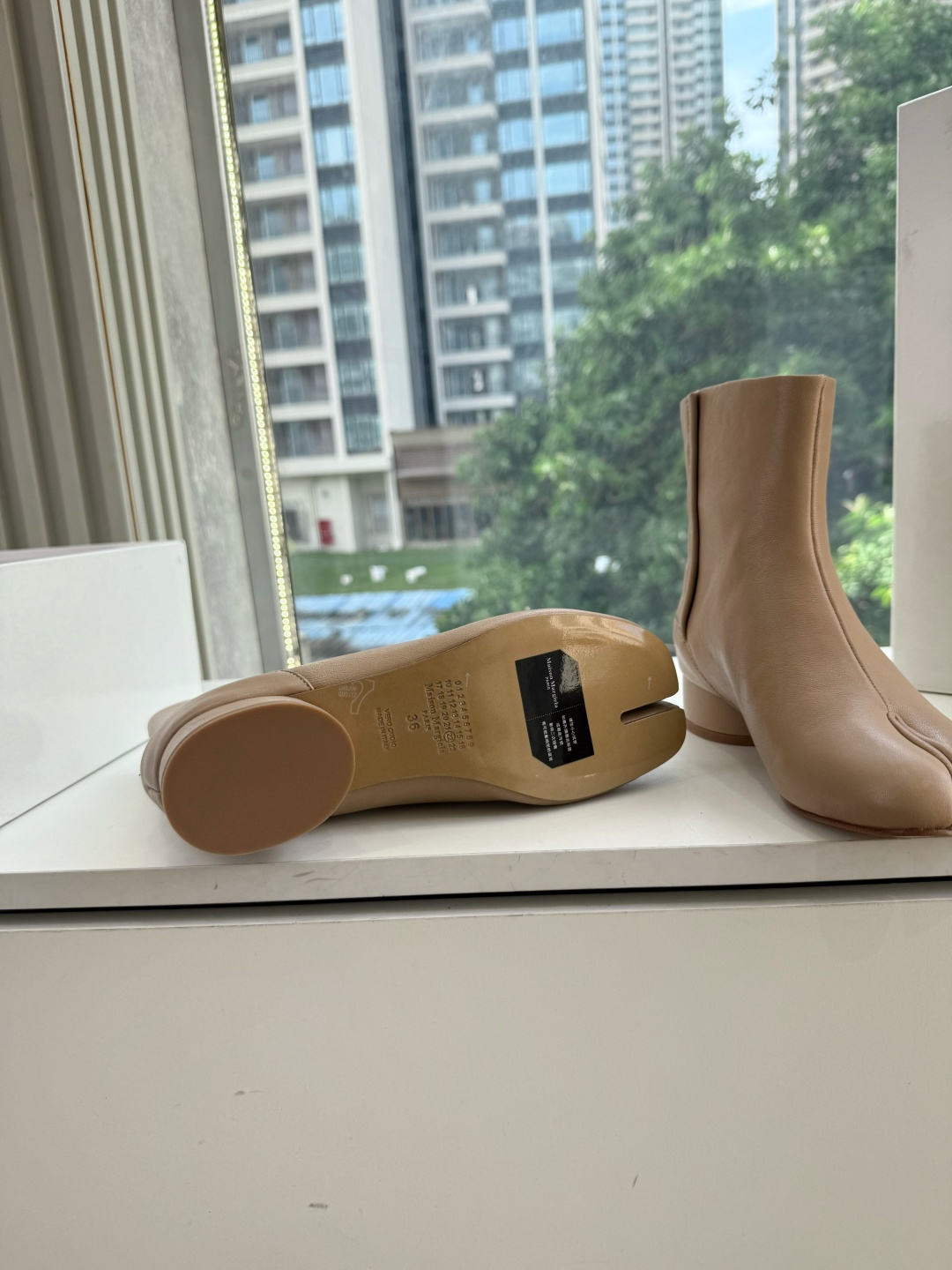 G077顶级品质Maison Margiel秋冬新款tabi分趾靴切尔西短靴 tabi分趾靴mm6夹趾鞋马吉拉分趾靴,牛 G077顶级品质Maison Margiel秋冬新款tabi分趾靴切尔西短靴 tabi分趾靴mm6夹趾鞋马吉拉分趾靴,牛