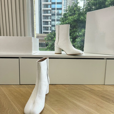 G077顶级品质Maison Margiel秋冬新款tabi分趾靴切尔西短靴 tabi分趾靴mm6夹趾鞋马吉拉分趾靴,牛 G077顶级品质Maison Margiel秋冬新款tabi分趾靴切尔西短靴 tabi分趾靴mm6夹趾鞋马吉拉分趾靴,牛