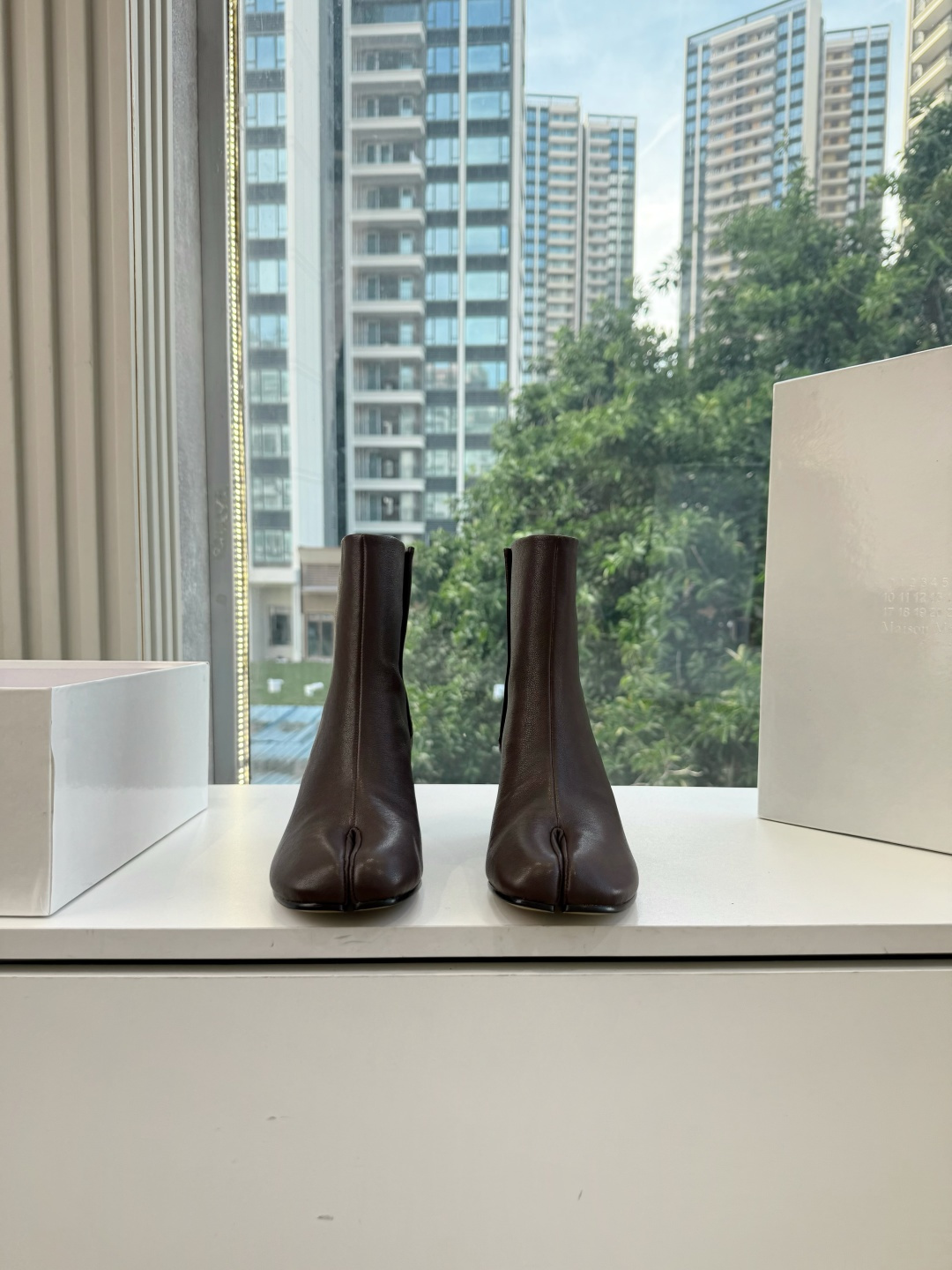 G077顶级品质Maison Margiel秋冬新款tabi分趾靴切尔西短靴 tabi分趾靴mm6夹趾鞋马吉拉分趾靴，牛