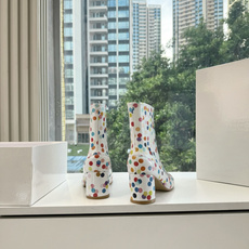 G077顶级品质Maison Margiel秋冬新款tabi分趾靴切尔西短靴 tabi分趾靴mm6夹趾鞋马吉拉分趾靴,牛 G077顶级品质Maison Margiel秋冬新款tabi分趾靴切尔西短靴 tabi分趾靴mm6夹趾鞋马吉拉分趾靴,牛