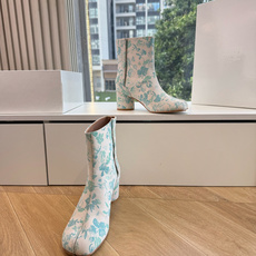 G077顶级品质Maison Margiel秋冬新款tabi分趾靴切尔西短靴 tabi分趾靴mm6夹趾鞋马吉拉分趾靴,牛 G077顶级品质Maison Margiel秋冬新款tabi分趾靴切尔西短靴 tabi分趾靴mm6夹趾鞋马吉拉分趾靴,牛