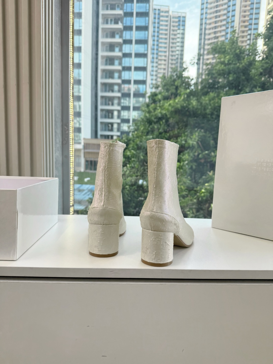 G077顶级品质Maison Margiel秋冬新款tabi分趾靴切尔西短靴 tabi分趾靴mm6夹趾鞋马吉拉分趾靴,牛 G077顶级品质Maison Margiel秋冬新款tabi分趾靴切尔西短靴 tabi分趾靴mm6夹趾鞋马吉拉分趾靴,牛