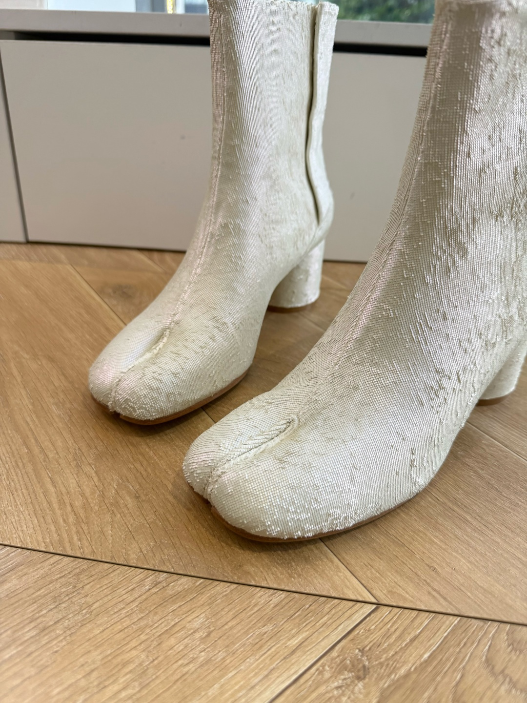G077顶级品质Maison Margiel秋冬新款tabi分趾靴切尔西短靴 tabi分趾靴mm6夹趾鞋马吉拉分趾靴,牛 G077顶级品质Maison Margiel秋冬新款tabi分趾靴切尔西短靴 tabi分趾靴mm6夹趾鞋马吉拉分趾靴,牛